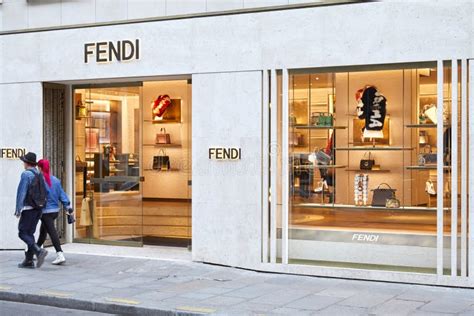 fendi france website